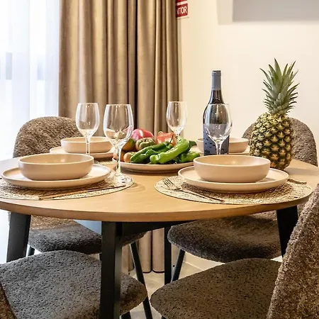 Apartman Junto Ciudad De Ciencias - Manolito 2 *